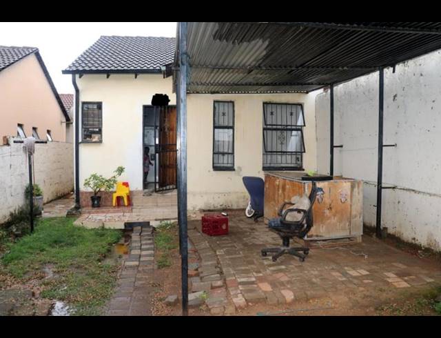 2 BEDROOM HOUSE FOR SALE IN FLEURHOF